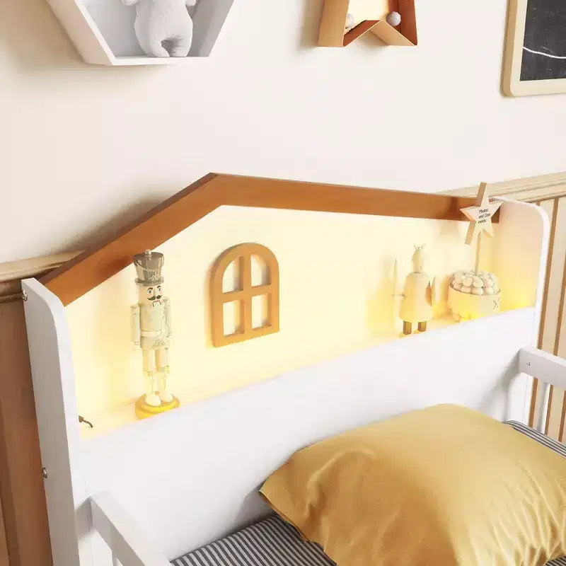 Letto a soppalco basso per ragazzi con luci a LED, testiera a forma di casetta e cassetti, struttura solida